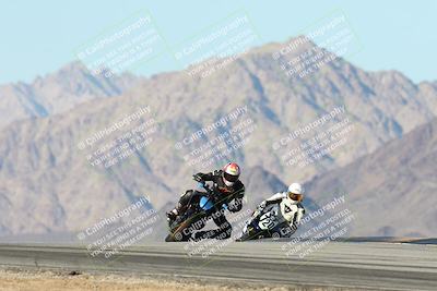 media/Dec-01-2025-Moto Forza (Mon) [[2daa91e15f]]/3-Beginner Group/Session 4 Turn 9/